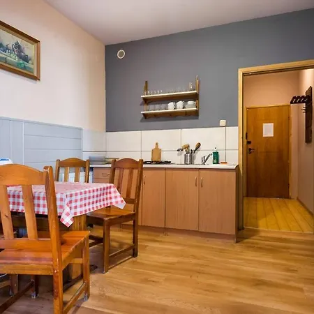 Lovebridge Nr 3 Red Daire